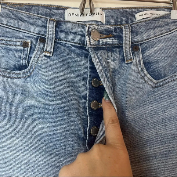 ARITZIA DENIM FORUM Arlo High Rise Straight Leg Distressed Jeans - Picture 9 of 15